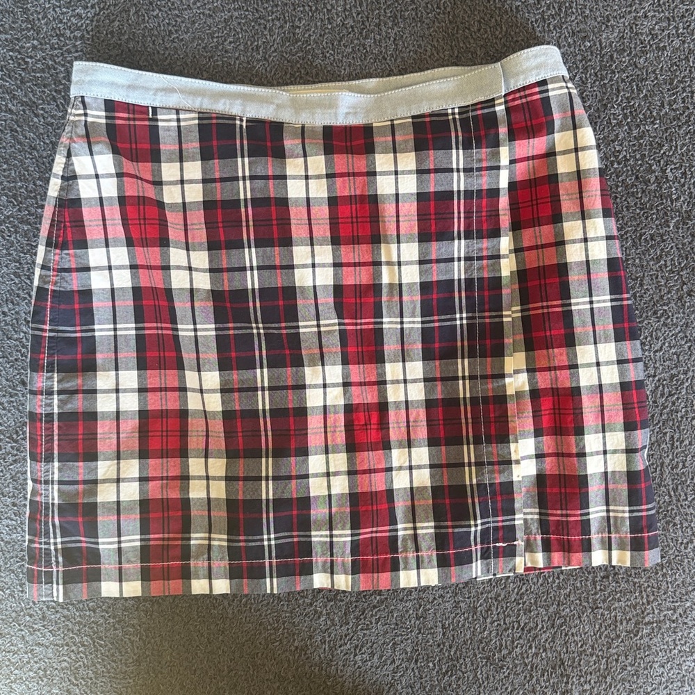 Tommy Hilfiger red / white / blue skort, sz 4